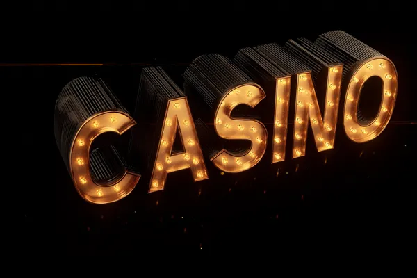 Uma jovem relaxando com o celular enquanto elementos dinâmicos de cassino flutuam ao seu redor, ilustrando a experiência móvel fluida oferecida pelo app 63V.